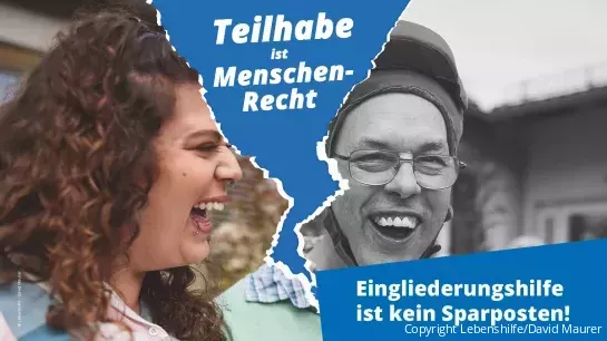 Links eine lachende Frau, rechts ein lachender Mann in schwarz/weiß. Zwischen ihnen geht ein Riss durchs Bild.